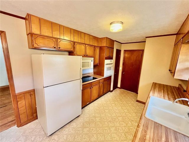 512 Donwood Lane SW, Marietta, GA 30060
