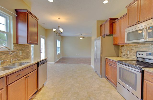 935 Mustang Lane NE, Ludowici, GA 31313