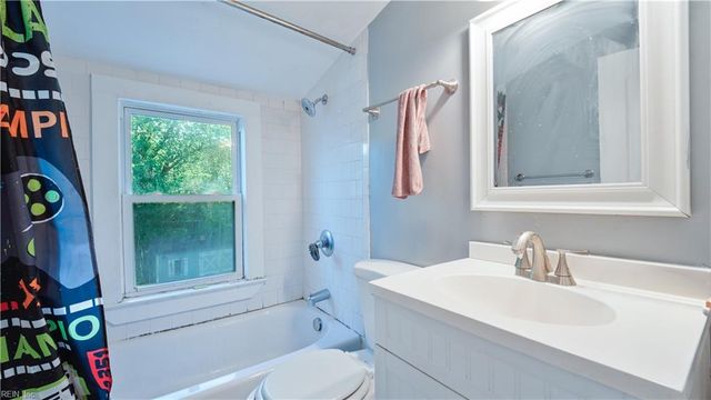 454 Algonquin RD, Hampton, VA 23661