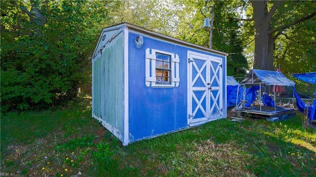 454 Algonquin RD, Hampton, VA 23661