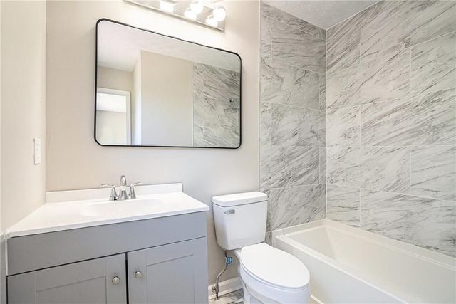 1703 Laurel Creek Circle, Lithonia, GA 30058