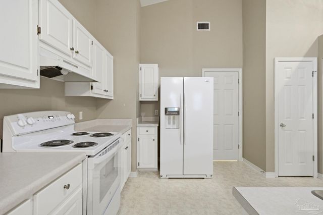 2528 Eclipse Ln, Pensacola, FL 32514