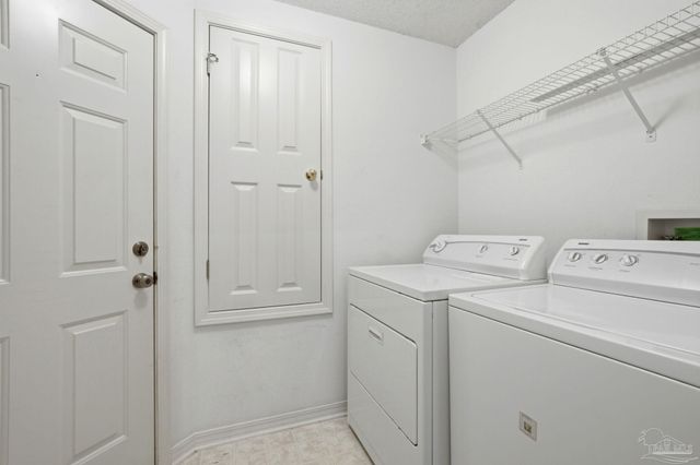 2528 Eclipse Ln, Pensacola, FL 32514