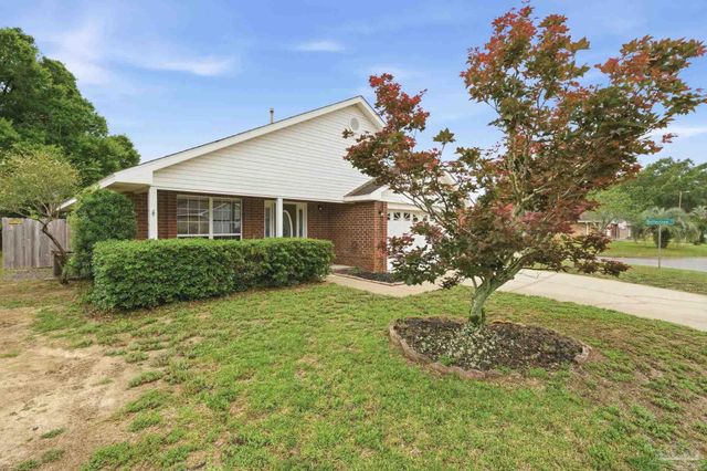 2528 Eclipse Ln, Pensacola, FL 32514