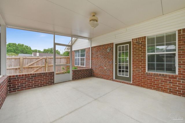 2528 Eclipse Ln, Pensacola, FL 32514