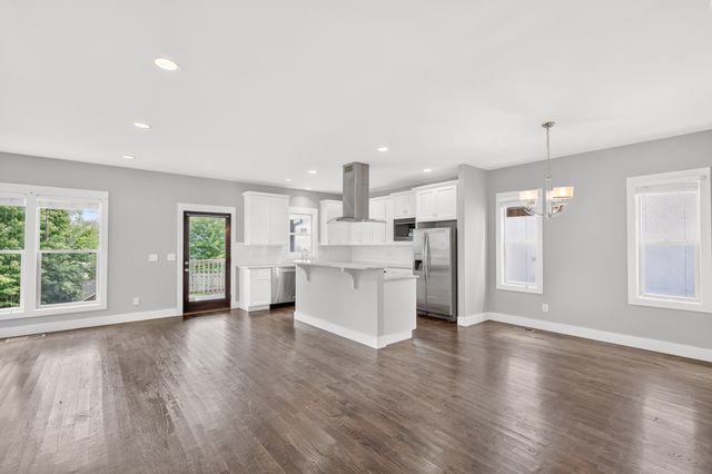 2409B Chapman Dr, Nashville, TN 37206