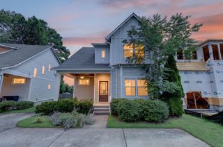 2409B Chapman Dr, Nashville, TN 37206