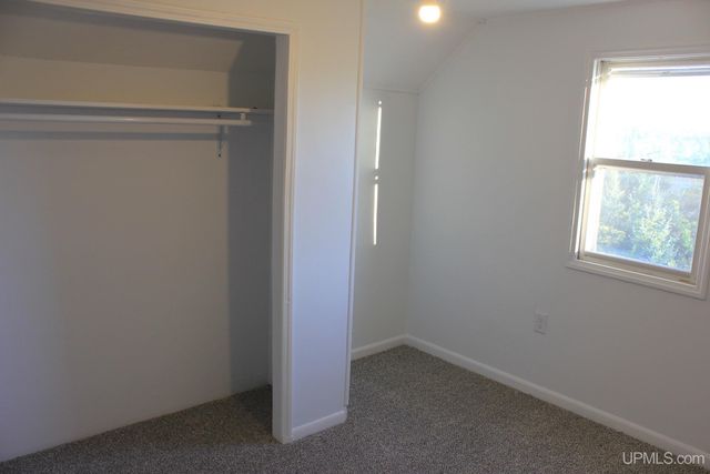 514 Hacey Street, Norway, MI 49870