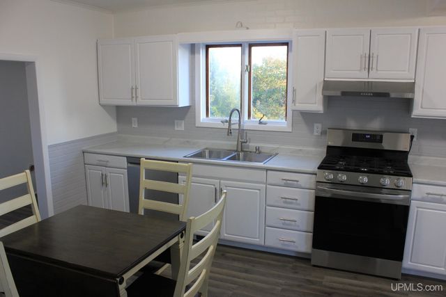 514 Hacey Street, Norway, MI 49870