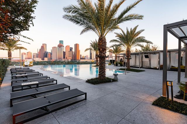 1711 Allen Parkway 1905, Houston, TX 77019