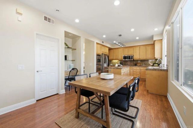 11086 Cedarcrest Way, San Diego, CA 92121