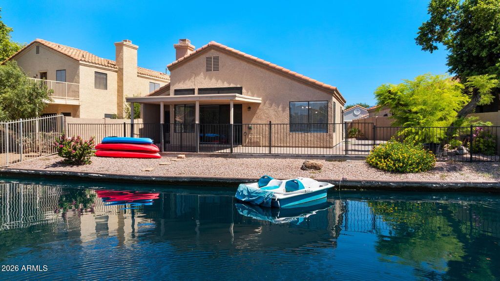 329 E VAUGHN Avenue, Gilbert, AZ 85234 — exterior
