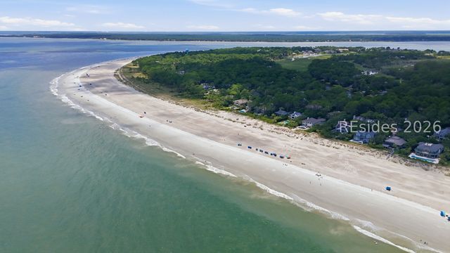 8 Marsh Wren Rd, Hilton Head Island, SC 29928