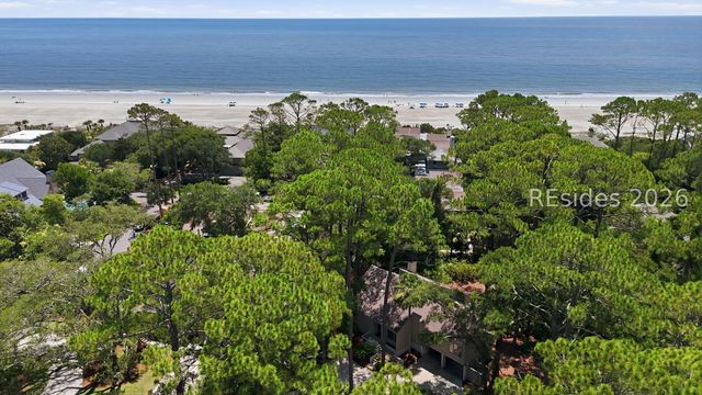 8 Marsh Wren Rd, Hilton Head Island, SC 29928