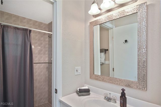 1411 Tropic TER, North Fort Myers, FL 33903