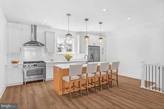 418-420 E FARRAGUT RD #F, Wildwood Crest, NJ 08260