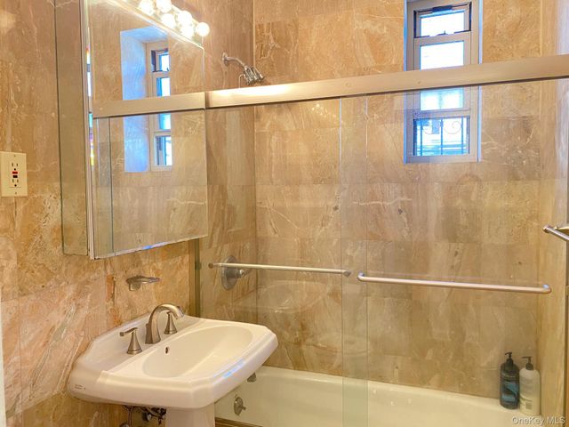 67-25 Clyde Street 1K, Forest Hills, NY 11375