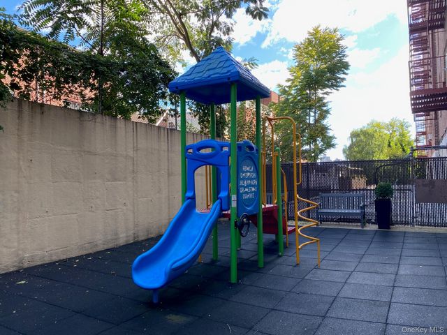 67-25 Clyde Street 1K, Forest Hills, NY 11375