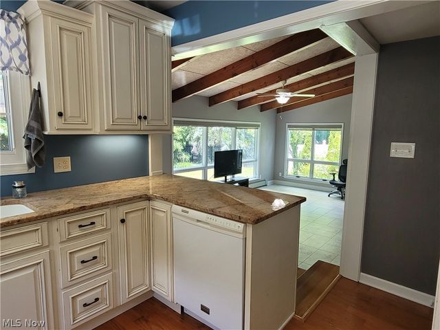 1721 10th Street NE, Massillon, OH 44646