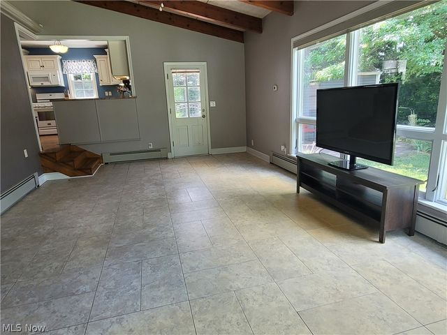 1721 10th Street NE, Massillon, OH 44646