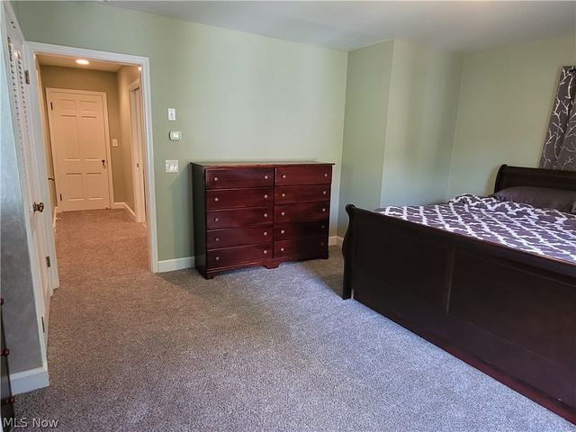 1721 10th Street NE, Massillon, OH 44646
