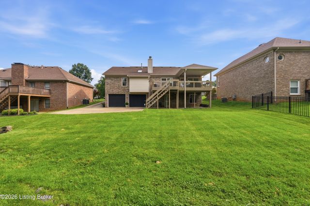 11706 Fountain Hall Ct, Jeffersontown, KY 40299