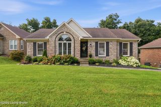 11706 Fountain Hall Ct, Jeffersontown, KY 40299