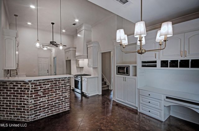 318 Turtle Hollow, Brandon, MS 39047
