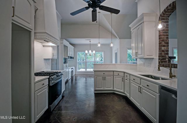 318 Turtle Hollow, Brandon, MS 39047