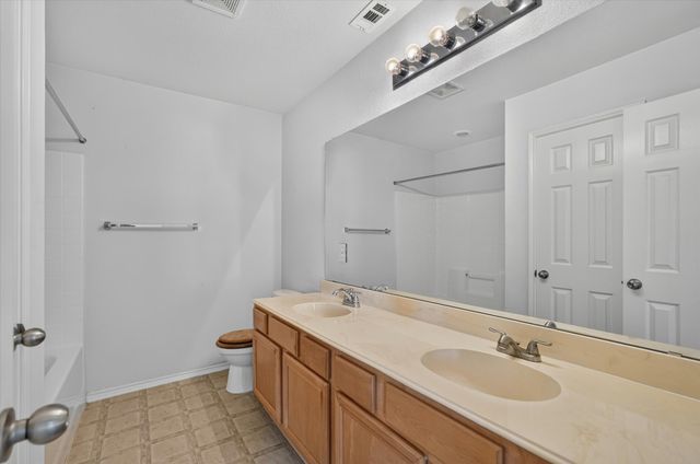504 Hampton Court, Seagoville, TX 75159
