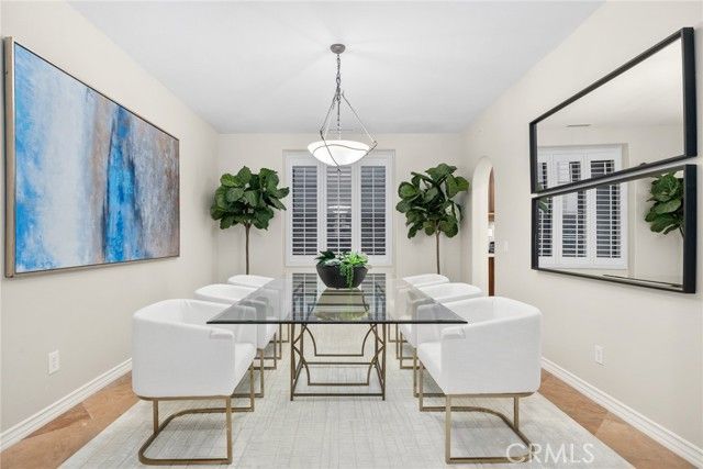 33 Tall Hedge, Irvine, CA 92603