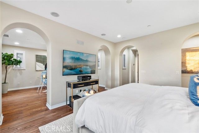 33 Tall Hedge, Irvine, CA 92603