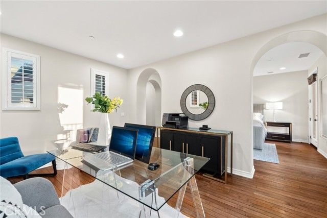 33 Tall Hedge, Irvine, CA 92603