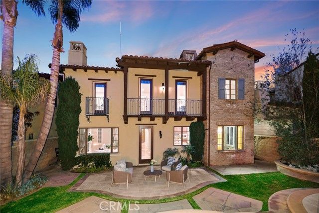 33 Tall Hedge, Irvine, CA 92603