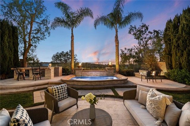 33 Tall Hedge, Irvine, CA 92603