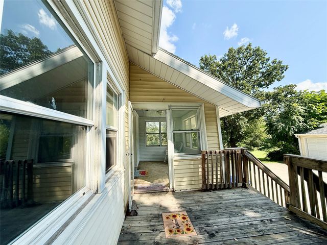 1431 E Vine Street, Des Moines, IA 50316