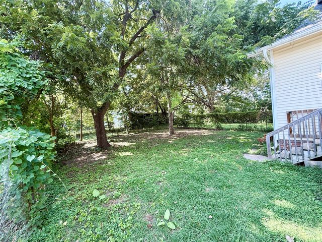 1431 E Vine Street, Des Moines, IA 50316