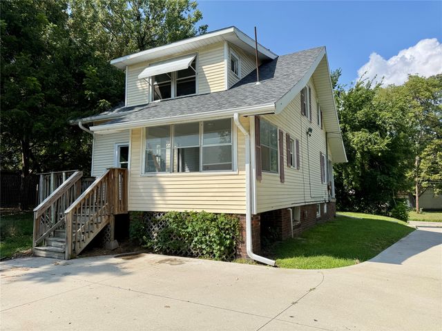 1431 E Vine Street, Des Moines, IA 50316