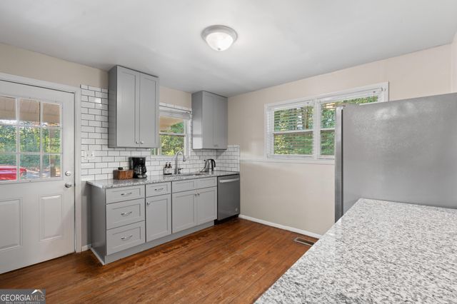 329 Hampton Street, Mcdonough, GA 30253