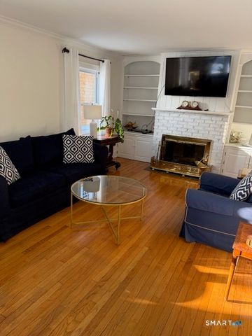 11 Roland Avenue, Norwalk, CT 06855