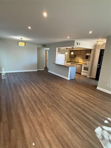 17202 Imperial Valley Drive 45, Houston, TX 77060