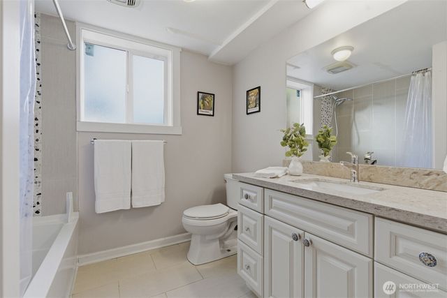 6427 182nd Place SW, Lynnwood, WA 98037