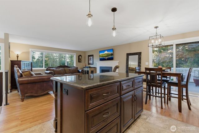 6427 182nd Place SW, Lynnwood, WA 98037