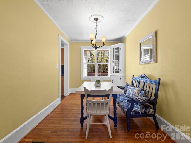 1614 Ridgewood Boulevard, Hendersonville, NC 28791