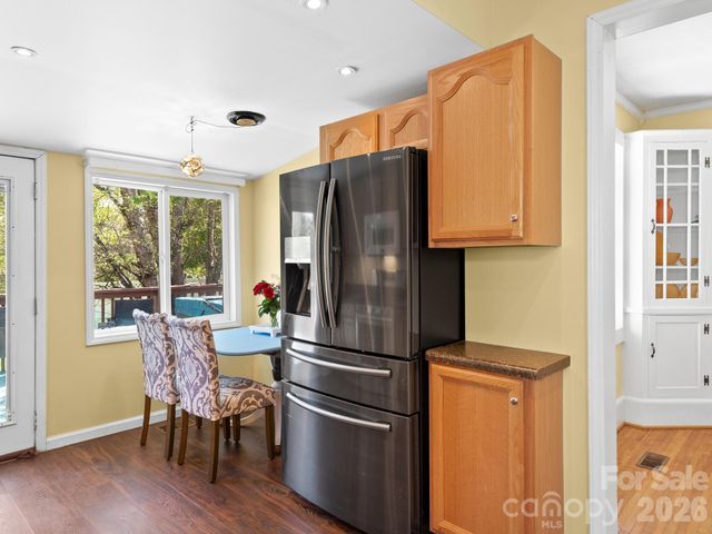 1614 Ridgewood Boulevard, Hendersonville, NC 28791