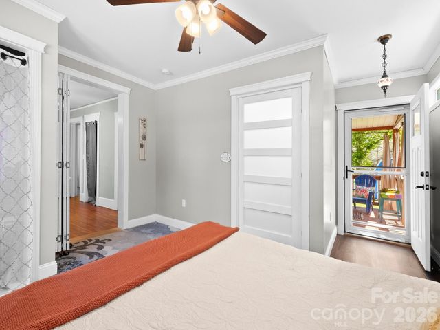 1614 Ridgewood Boulevard, Hendersonville, NC 28791