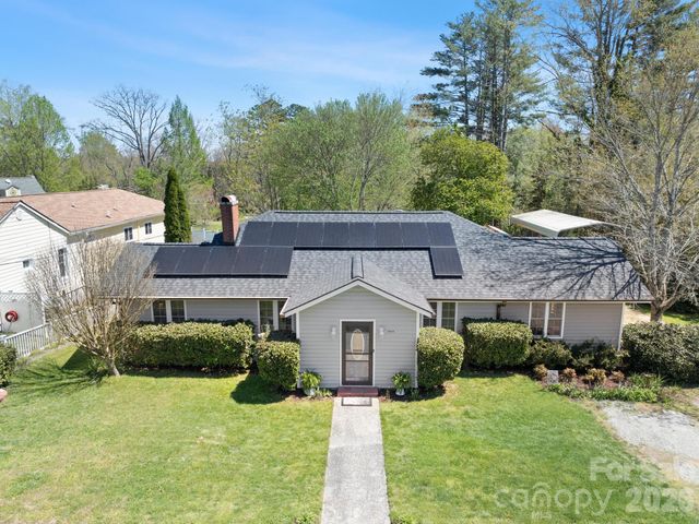 1614 Ridgewood Boulevard, Hendersonville, NC 28791