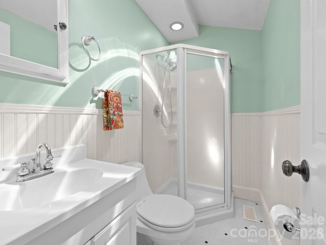 1614 Ridgewood Boulevard, Hendersonville, NC 28791