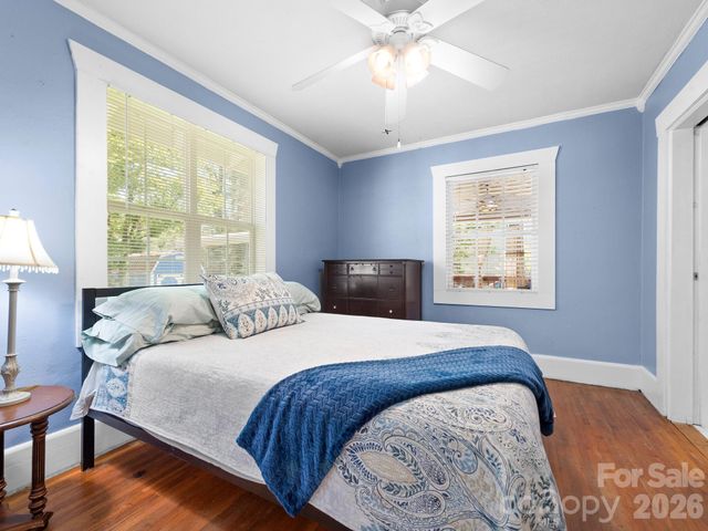 1614 Ridgewood Boulevard, Hendersonville, NC 28791