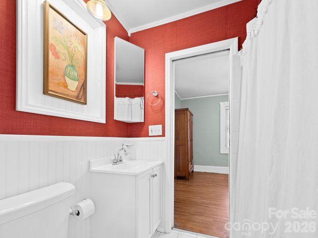 1614 Ridgewood Boulevard, Hendersonville, NC 28791